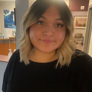 Meet your Posher, Hailey